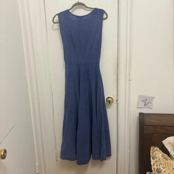 Gretty Zueger Embroidered Wrap Dress - Picture 13 of 14